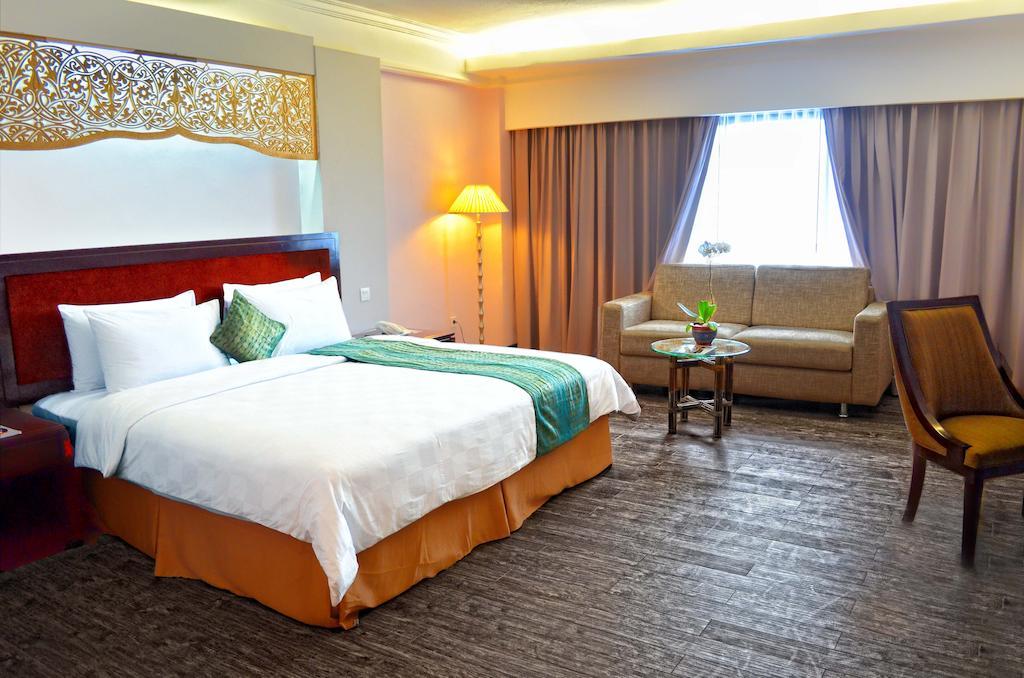Kyriad Bumiminang Hotel Παντάνγκ Εξωτερικό φωτογραφία